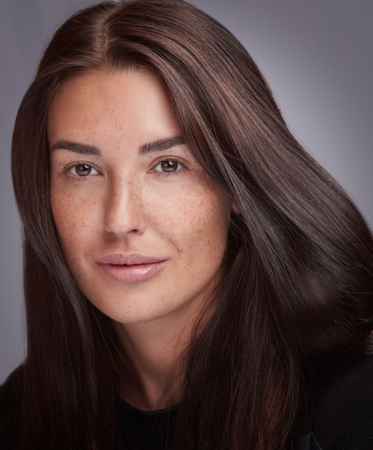 manhattan iv therapy model with blonde hair